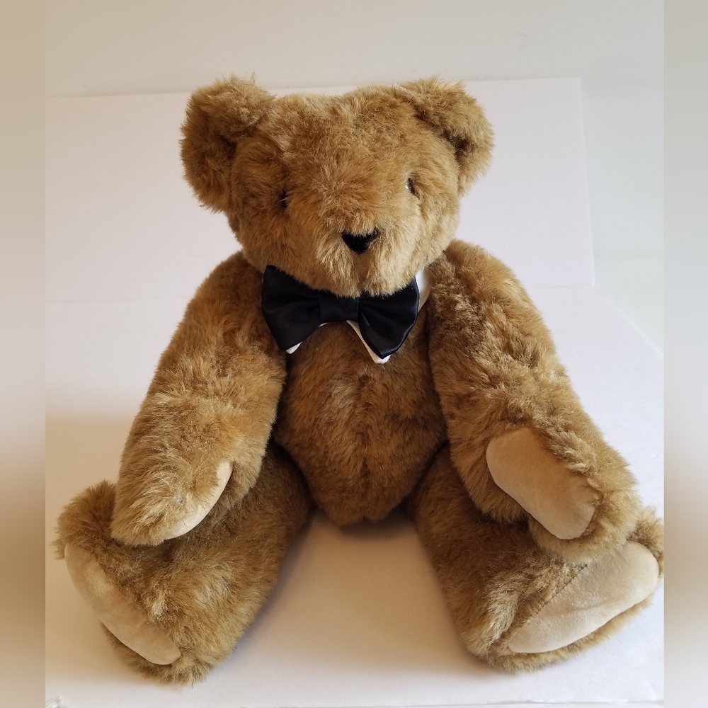 Vermont Teddy Bear Co. Tuxedo Collectible Jointed Bear Plush Brown